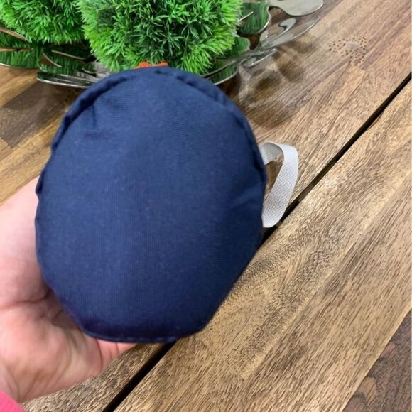 HIKING water carrier. Holds 1 litre. Quechua. Blue with red strap. New!! - Picture 7 of 8